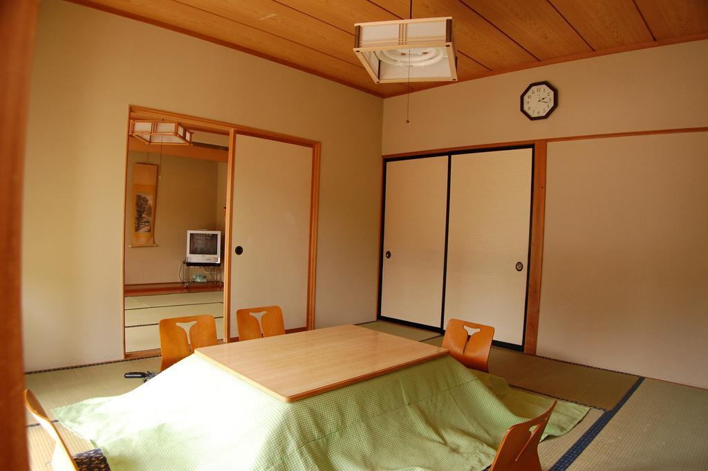 Sawatari Onsen Miyataya Ryokan Nakanojo Exterior foto